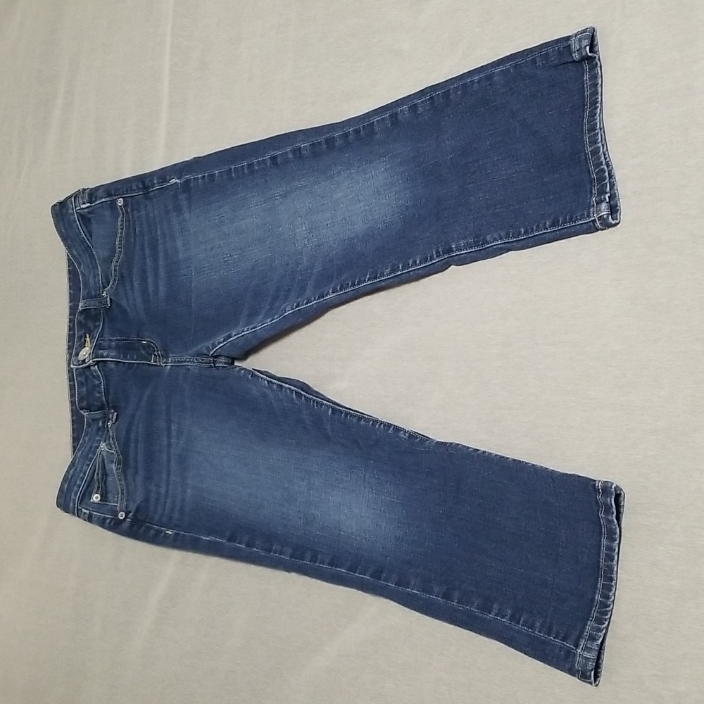 A.N.A Shorts Capris or Ankle Pants - Picture 3 of 16